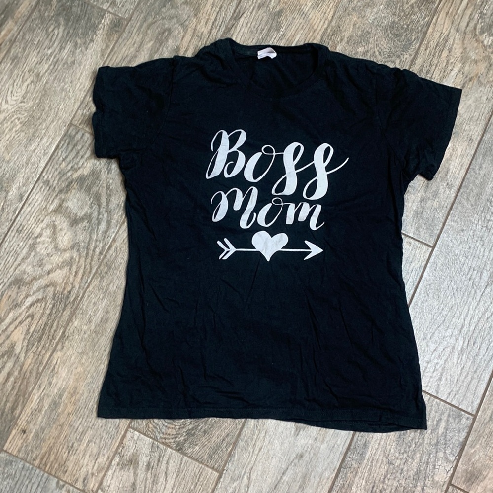 5/$20! Boss Mom tshirt